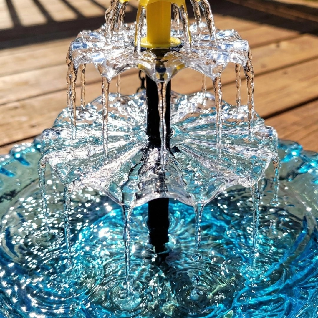 navozilo® Hanging Glass Bird Feeder with Solar Fountain Pump for Outdoor Garden Yard Decoration